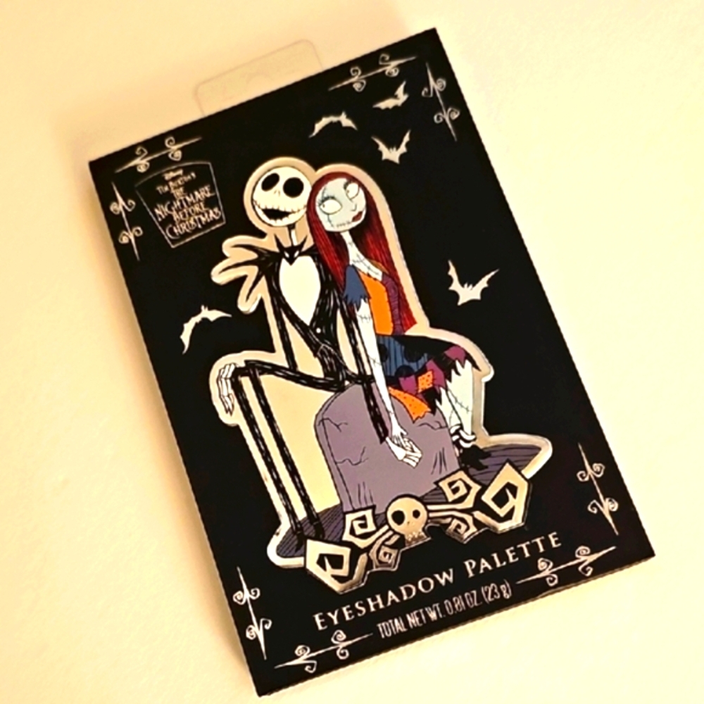 Disney Nightmare Before Christmas Eyeshadow Palette - 12 Shades - Picture 8 of 10